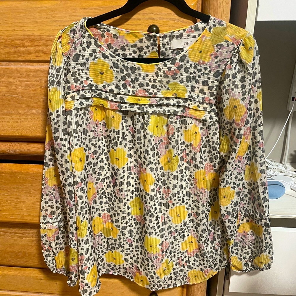 Cheetah flowy blouse